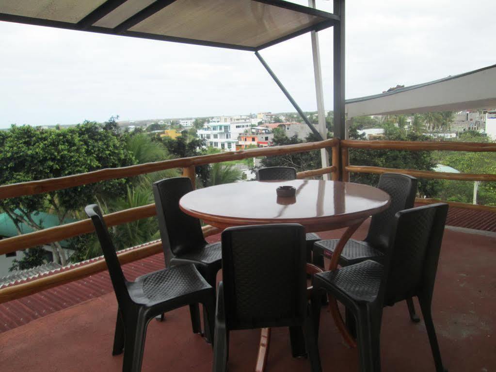Hotel Dejavu Puerto Ayora  Exteriér fotografie
