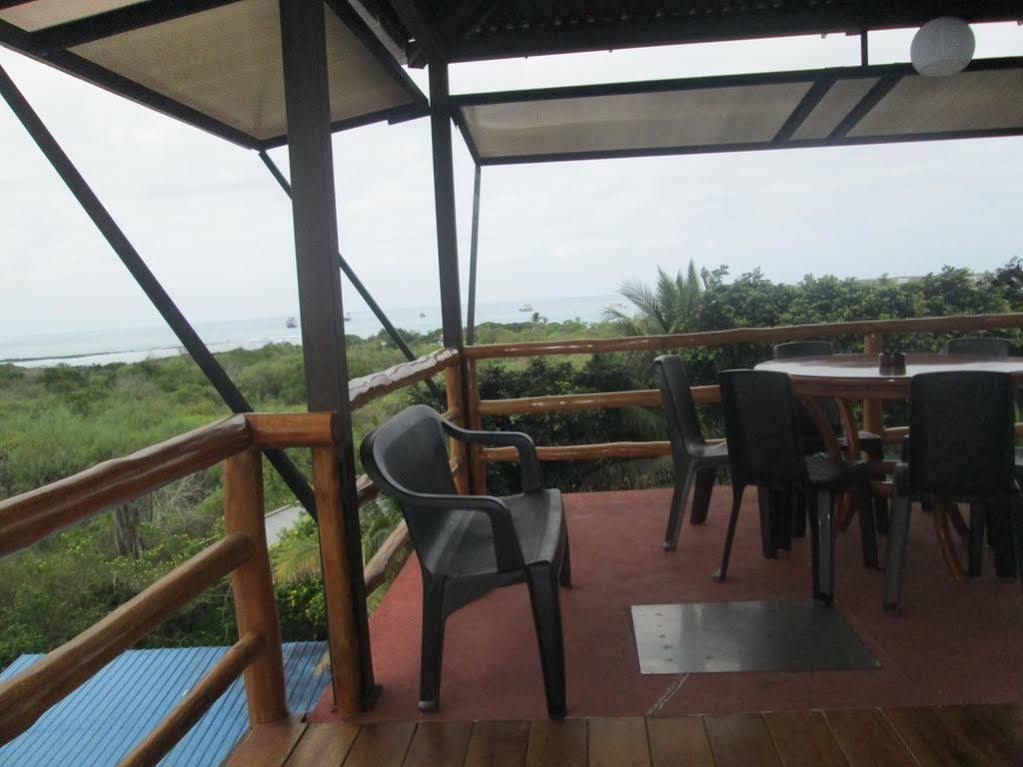 Hotel Dejavu Puerto Ayora  Exteriér fotografie