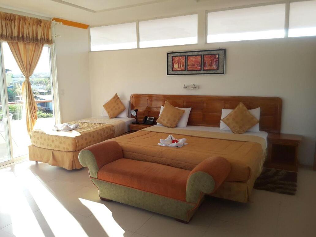 Hotel Dejavu Puerto Ayora  Exteriér fotografie