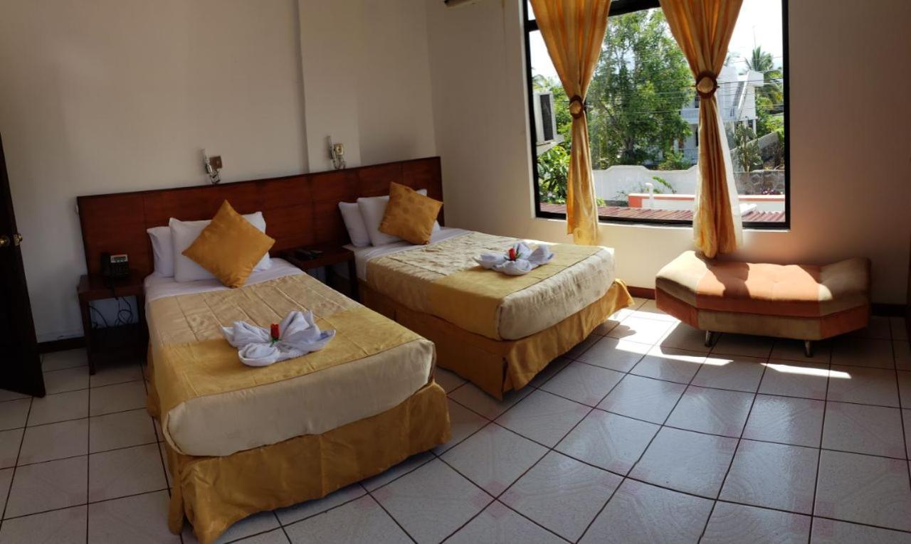 Hotel Dejavu Puerto Ayora  Exteriér fotografie