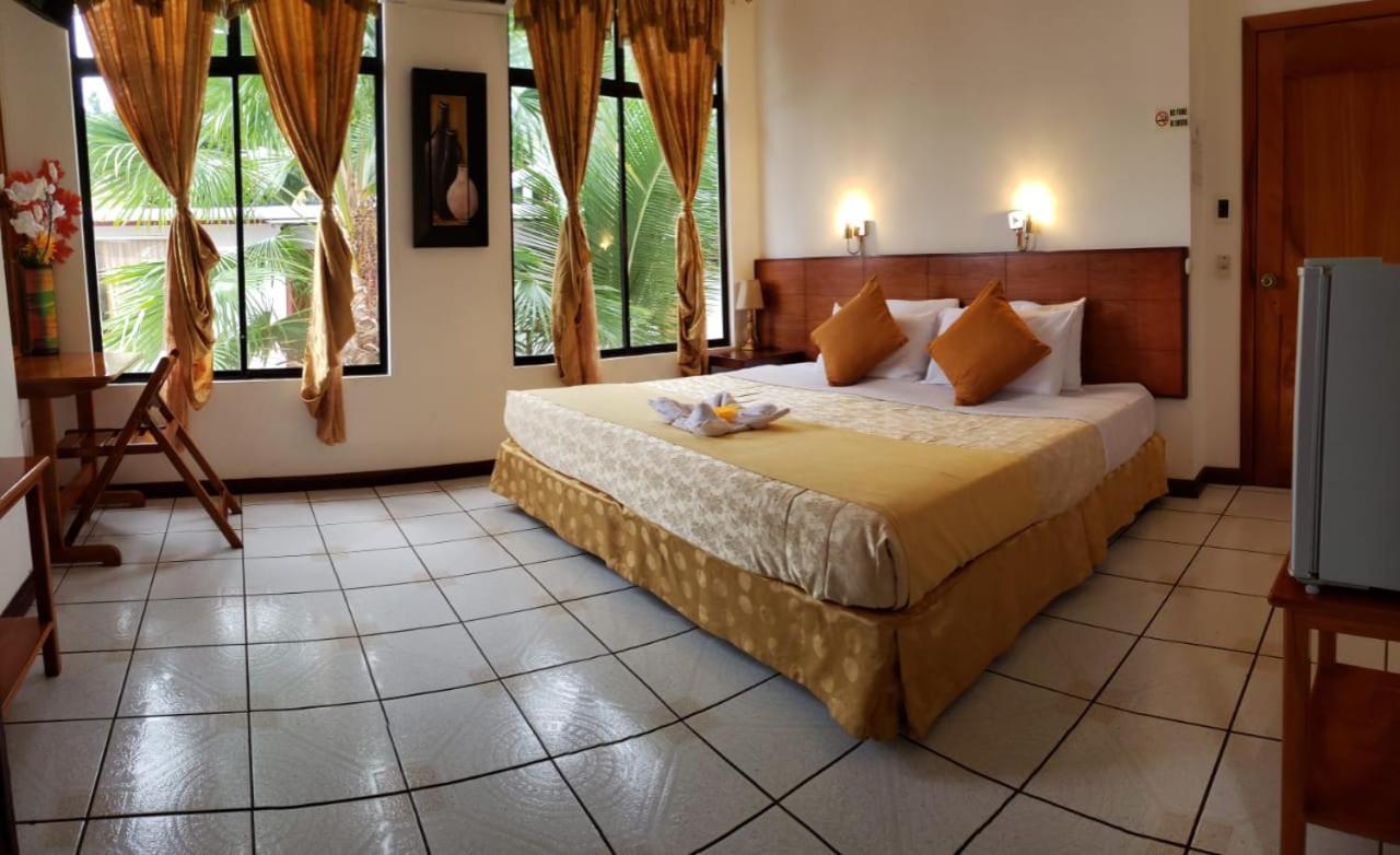 Hotel Dejavu Puerto Ayora  Exteriér fotografie